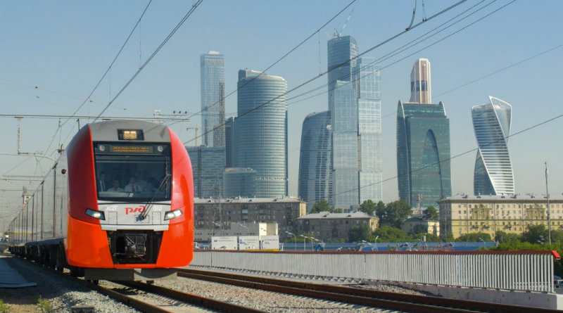 Поезд Ласточка | Фото: strana.ru