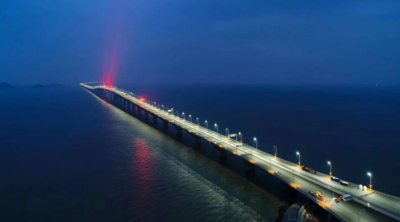 Самый длинный морской мост | Фото: