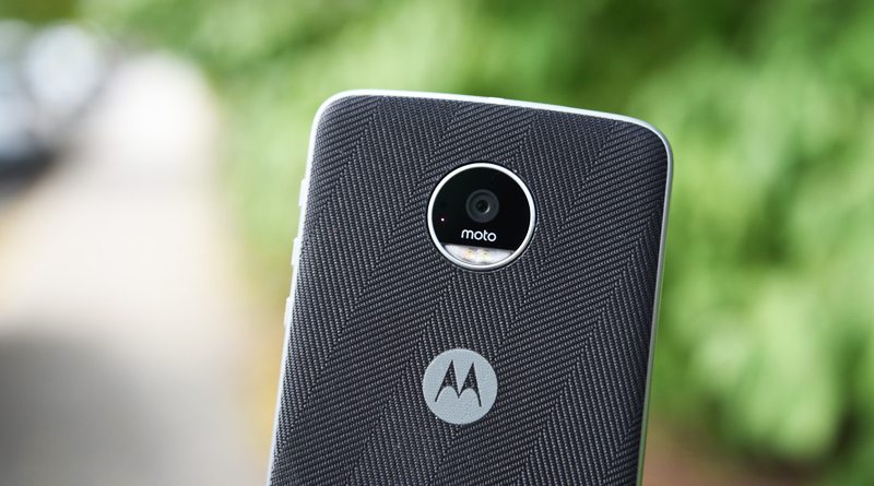 Motorola Z, Moto Z Play, Hasselblad, MotoMods (4) | фото: androidcentral.com