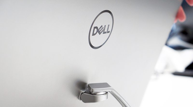 Самый тонкий в мире монитор Dell Ultrathin S2718D | фото: Devindra Hardawar/Engadget
