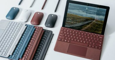 Microsoft Surface Go | Фото: Wired