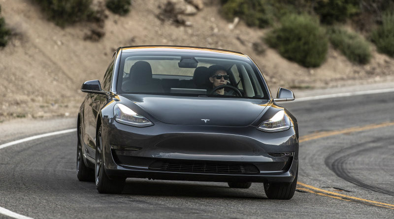 Tesla | Фото: autoblog