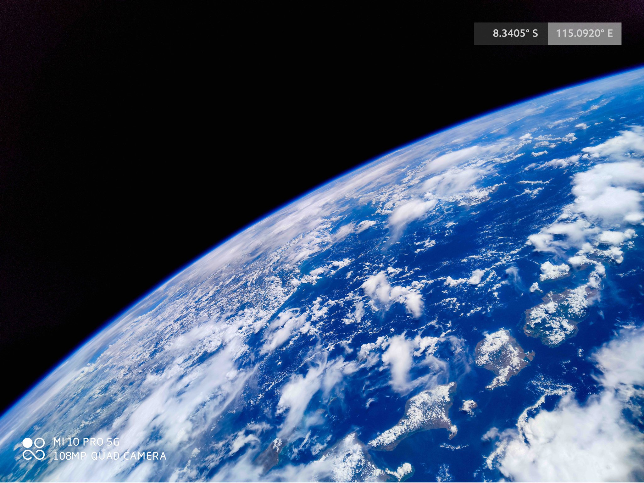 Фотография, сделанная из космоса на смартфон Mi 10 Pro