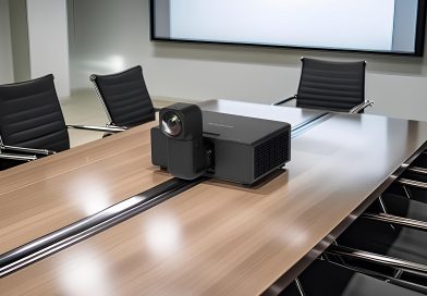 Проектор Fujifilm ZUH12000 со сменными объективами