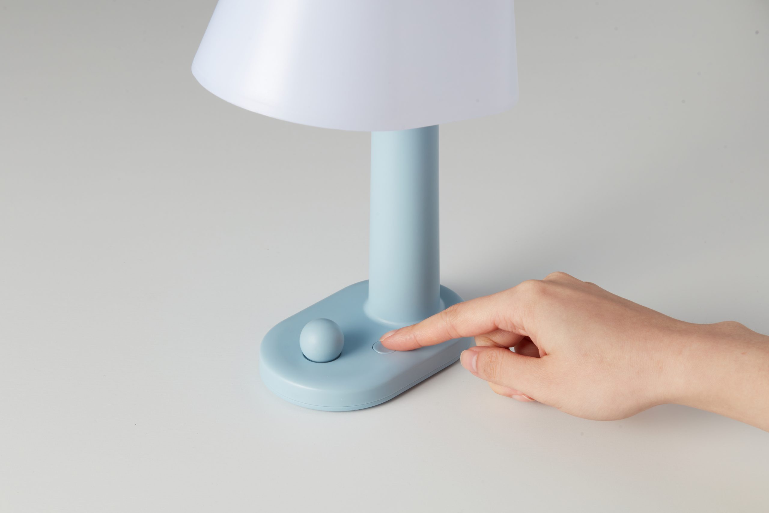 lampy-baenue-2
