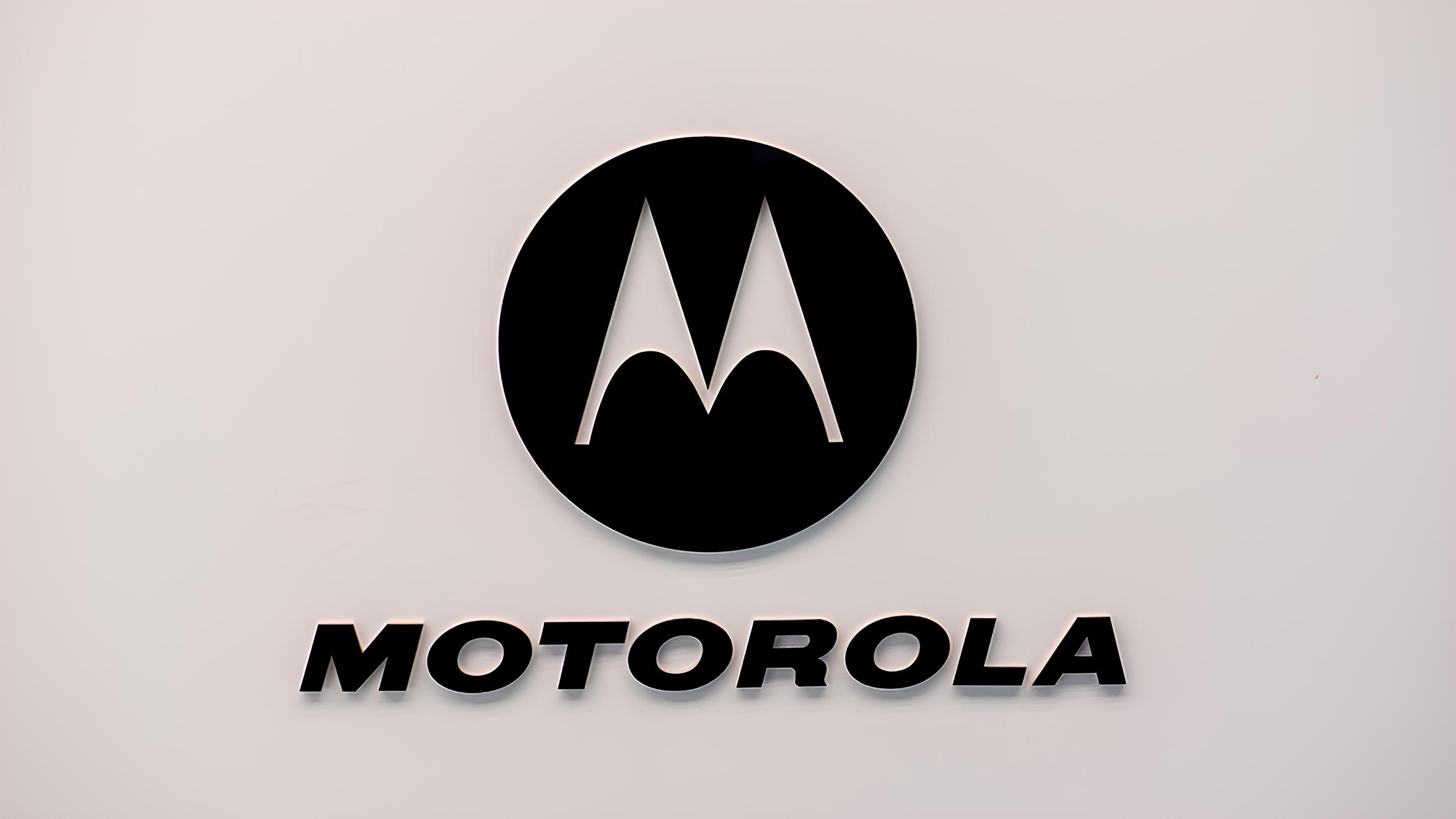 motorola-gotovitsya-predstavit-svoj-pervyj-noutbuk