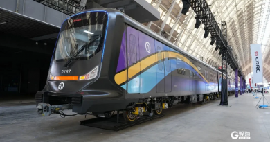 В Китае появится первый в мире пассажирский поезд из углеродного волокна