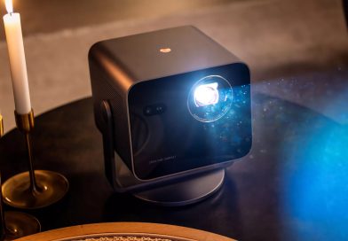Домашний кинотеатр от Leica: 4K-проектор Cine Compact 1