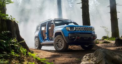 Jeep Recon со съёмными дверями и мощностью суперкара