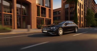 До 926 км без подзарядки: Mercedes обновил EQS