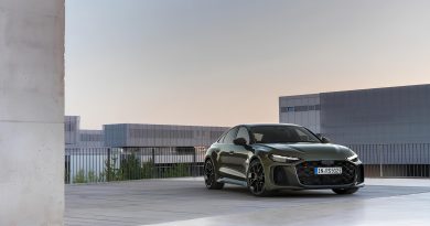630 сил и интеллектуальная электроника: гибрид Audi RS 5