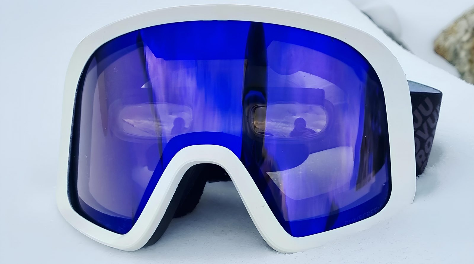 gornolyzhnye-ochki-provuu-xr