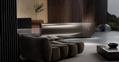 Роскошь нового уровня: складной 4K-телевизор от Bugatti и C Seed