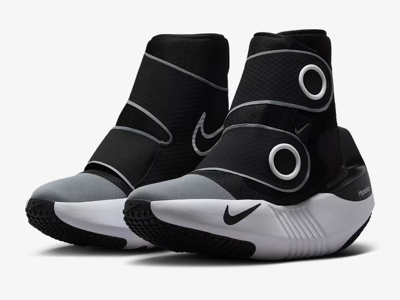 nike-krossovki-s-podogrevom-i-massazhem