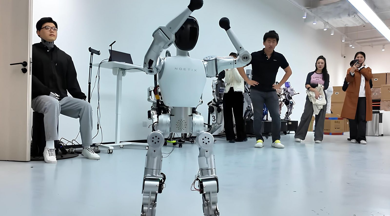 bumi-umnyj-robot-1 bumi-umnyj-robot-1