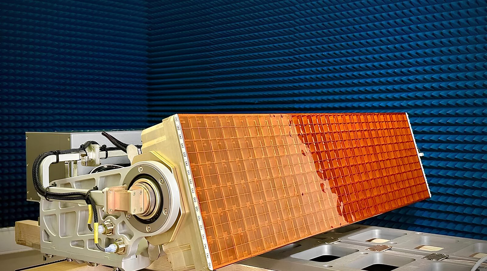 sputnikovaya-antenna-efir-600