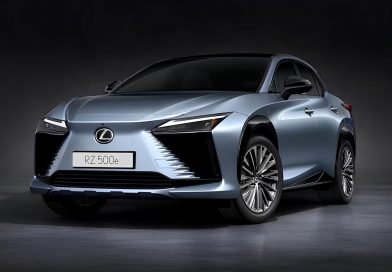 Lexus RZ дебютирует с F Sport и новой интерактивной функцией Faux-Shifting