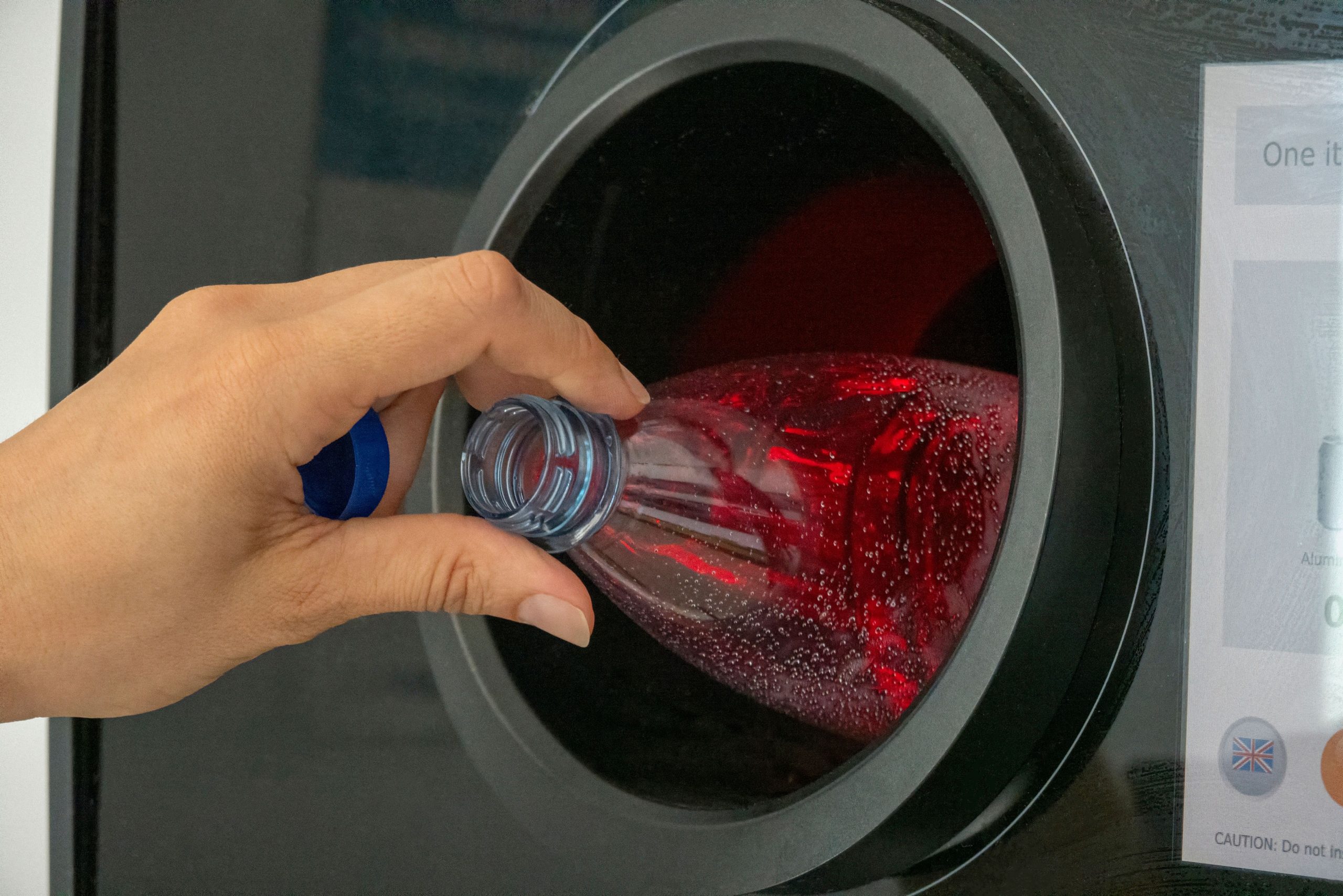 plastikovye-butylki-v-istochnik-energii